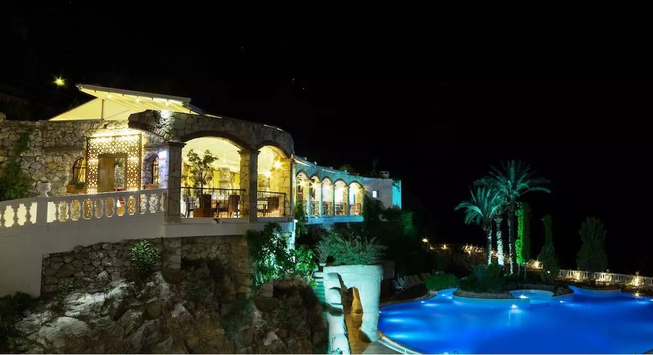 EPHESUSPRINCESS_SHABAVIZ (20).jpg